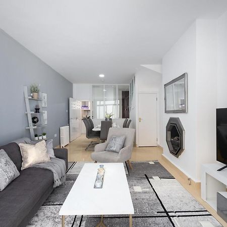 Spacious 4 Bedroom House Next To Kensington Palace London Exterior photo