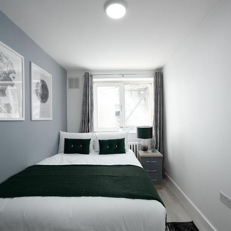 Spacious 4 Bedroom House Next To Kensington Palace London Exterior photo