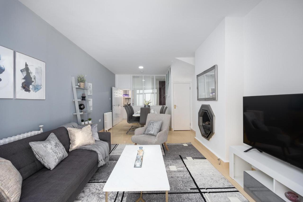 Spacious 4 Bedroom House Next To Kensington Palace London Exterior photo