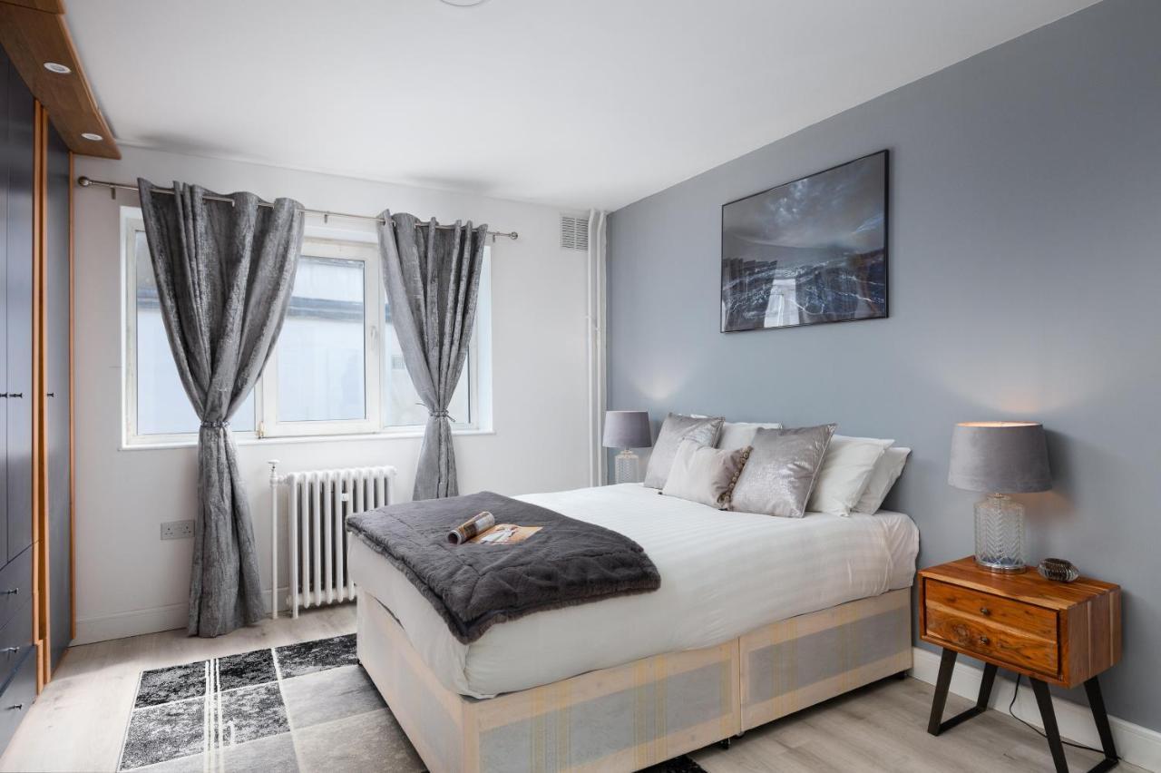 Spacious 4 Bedroom House Next To Kensington Palace London Exterior photo