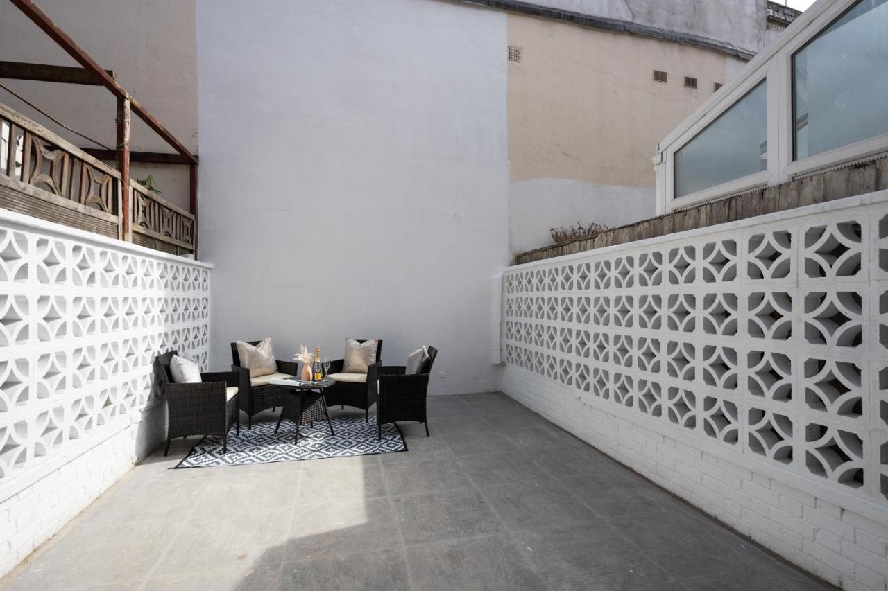 Spacious 4 Bedroom House Next To Kensington Palace London Exterior photo