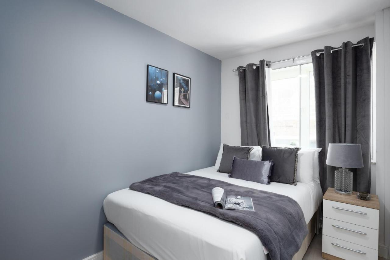 Spacious 4 Bedroom House Next To Kensington Palace London Exterior photo