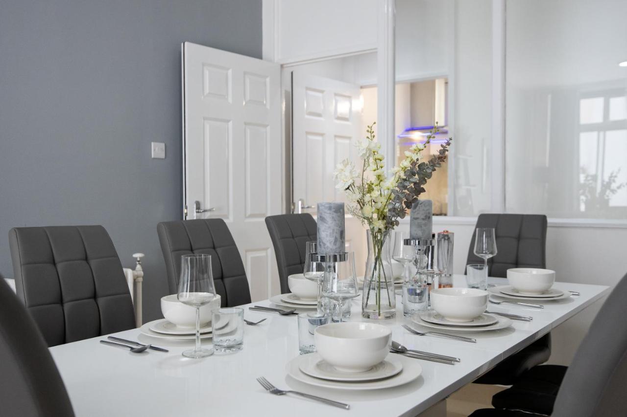 Spacious 4 Bedroom House Next To Kensington Palace London Exterior photo